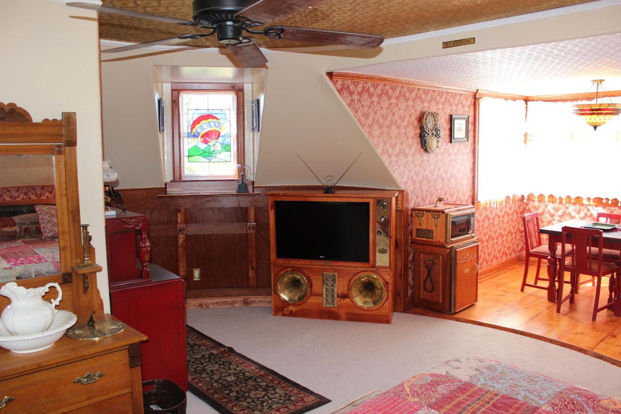 Book Nook Inn Lumberton Rum bild