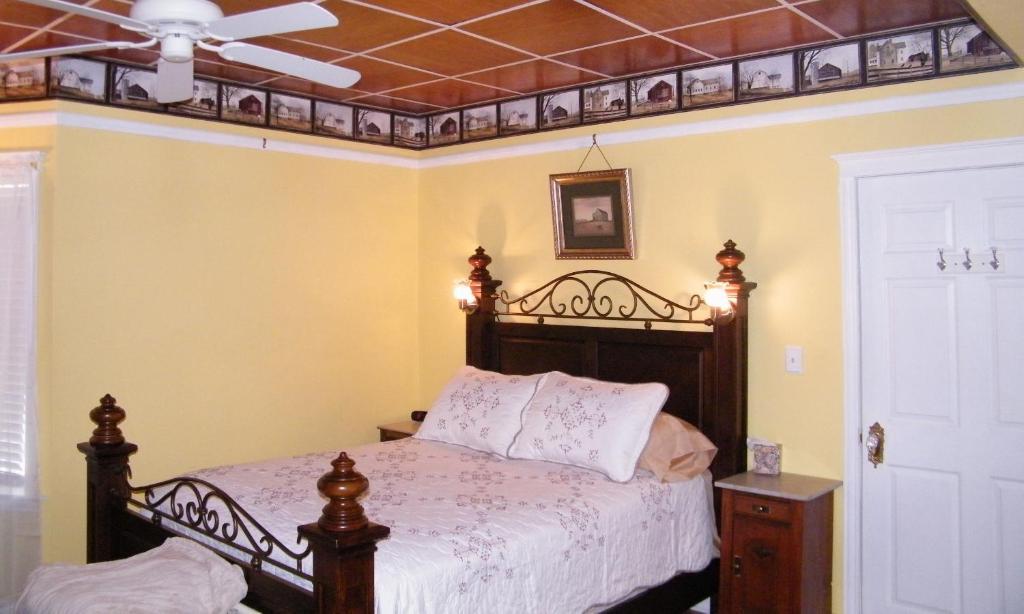 Book Nook Inn Lumberton Rum bild