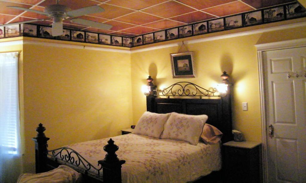 Book Nook Inn Lumberton Rum bild